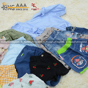 <span class=keywords><strong>Abbigliamento</strong></span> Estivo Usato per Bambini KungFu KingAAA, Taglie Miste, Pulito al 90% - Product Image 2