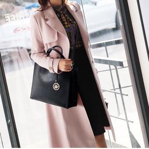 กระเป๋าแฟชั่นผู้หญิงแบบเรียบง่ายสไตล์เรโทร วัสดุ PU  กระเป๋าสะพายข้างและกระเป๋าคลัทช์ - Product Image 4