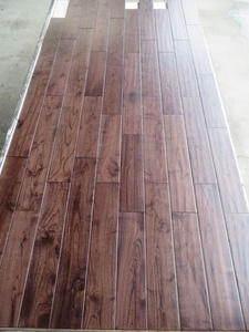 Vorbehandelter Rustikaler Asiatischer Teakholz (<span class=keywords><strong>Robinia</strong></span>) Massivholzboden für Innenräume Modernes Traditionelles Design ABCD Gebürstetes Holz USA-Markt - Product Image 6