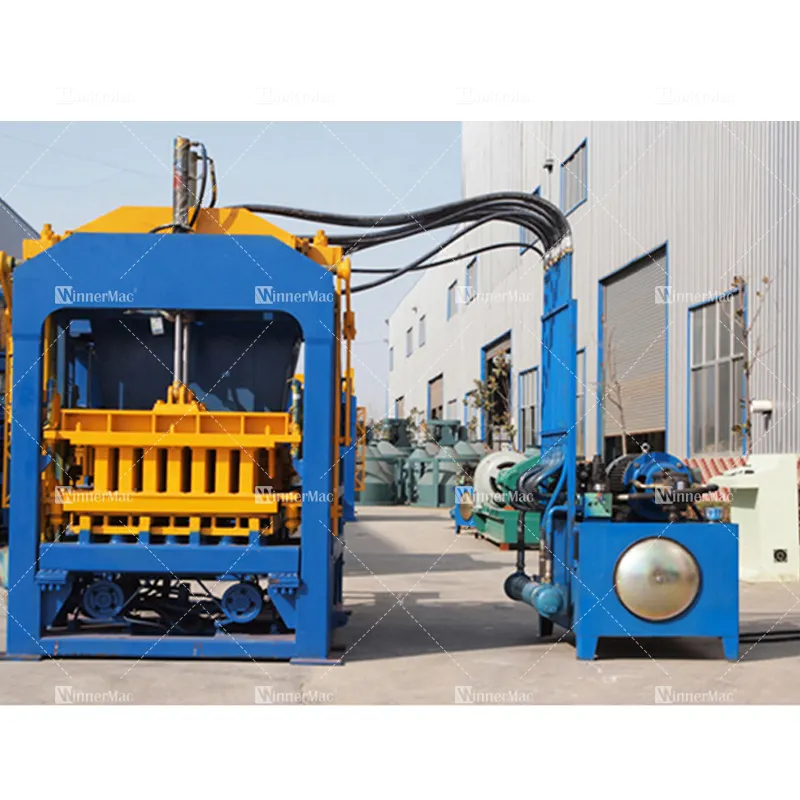 Zhengzhou Industrie En Handel Co. Hydraulische Elkaar Grijpende Automatische Blok Machine Grote Schaal Qt6-15b Concret