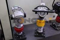 Pilonneuse électrique industrielle 3KW avec moteur en cuivre pur, compacteur à sautillages pour le compactage du sol et de la terre
