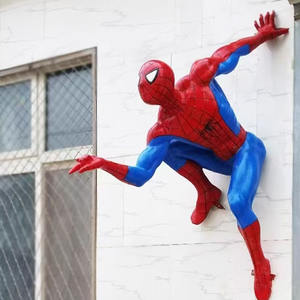 Scultura Marvel di Spider-Man a Grandezza Naturale, Resistente in Fibra di Vetro per Esterni, Iron Man Supereroe in Resina, Decorazione Artistica Artigianale per Pasqua - Product Image 1