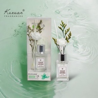 Diffuseur de roseaux en verre transparent de marque privée de 35ml nouveau design de luxe pour la décoration de la chambre à coucher du bureau à domicile
