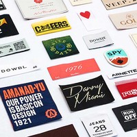 Étiquette tissée de fournisseur doré de qualité supérieure du numéro de série pour l'étiquette de matelas tissé de fabricant de vêtements