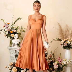 Lote de Ropa Nueva con Etiqueta Cortada, Excedente de Inventario, Liquidación para Mujeres y Niños - Product Image 1