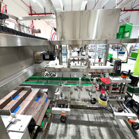 Machine d'emballage automatique de boîtes en carton contrôlée par PLC, étiquetage et scellage pour ligne d'emballage alimentaire et de boissons (matériaux plastique/papier)