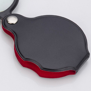 Lupa de Mano Portátil Mini Negra de 50 mm y 8x, Lente de Aumento Plegable para Joyería - Product Image 4