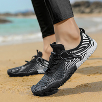 Chaussures aquatiques respirantes à cinq doigts pour hommes et femmes, antidérapantes, résistantes à l'usure, pour sports nautiques, plongée en bord de mer, natation