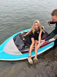 Mini Jet <span class=keywords><strong>Boat</strong></span> Elettrico per Adulti di Alta Qualità ed Economico, per Sport Acquatici Oceanici, <span class=keywords><strong>Rush</strong></span> <span class=keywords><strong>Wave</strong></span> EPP 52kWh 15kW 72V - Product Image 2