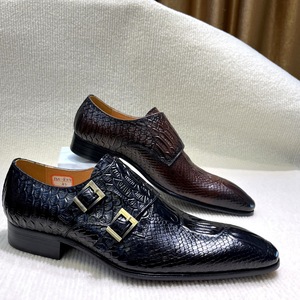 Men's new style business casual leather shoes with crocodile pattern embossing, trendy pointed <b>toe</b>, fashionable Monk's shoes - Product Image 2