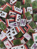 Tuiles de Mahjong américaines en acrylique à motif animalier naturel et tapis de Mahjong en tissu assorti