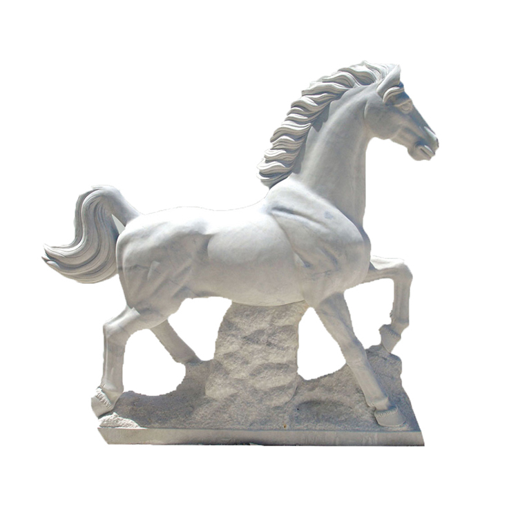 リアルな馬の彫刻 1.jpg