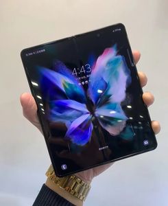 Venta al por mayor caliente para <span class=keywords><strong>Zfold3</strong></span> 5G Smartphones plegables 256GB/512GB 12GB RAM 7,6 "Pantalla Teléfonos usados Buena calidad Corea - Product Image 2