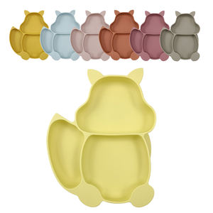 Kit <span class=keywords><strong>de</strong></span> alimentación <span class=keywords><strong>de</strong></span> silicona para bebé sin BPA, placa <span class=keywords><strong>de</strong></span> ardilla, plato inferior <span class=keywords><strong>de</strong></span> succión con mango <span class=keywords><strong>de</strong></span> madera, cuchara y tenedor, cubiertos, logotipo personalizado - Product Image 2