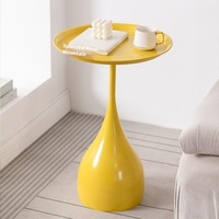 Minimaliste luxe nordique Ins Style Mini Table basse canapé côté armoire de chevet Internet célébrité Table d'angle petite Table
