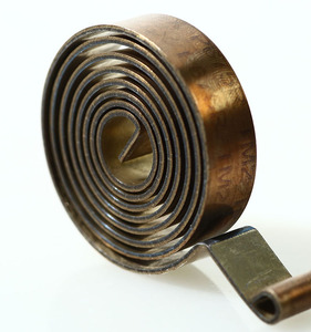 Aangepaste Specifieke Parameters Koolstofstaal Platte Spiraalveren Worden Gebruikt In Speelgoedmachines Elektronische Producten Platte Spiraalveer - Product Image 2