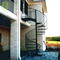 Escalier en colimaçon duplex de style rétro de haute qualité, grand escalier en fer durable avec garde-corps en verre, fonction de rotation
