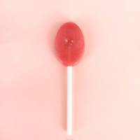 Sucettes naturelles casher halal avec votre logo imprimé marque privée saveurs aimables bonbons durs sans sucre motif de goût de fraise