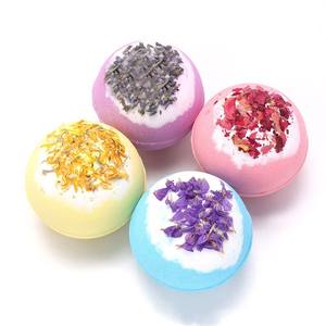 Bombas de Baño Artesanales con Aroma a Rosas y Flores Secas, 100g, Orgánicas, para SPA, Ducha, Salón y Pedicura en Casa - Product Image 1
