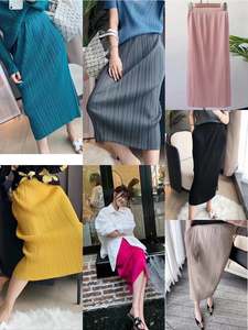 2023 été Couston Offre Spéciale plissé Miyake taille haute plissé <span class=keywords><strong>mi</strong></span>-<span class=keywords><strong>longue</strong></span> fente femmes <span class=keywords><strong>jupe</strong></span> droite <span class=keywords><strong>Tube</strong></span> <span class=keywords><strong>jupe</strong></span> - Product Image 6