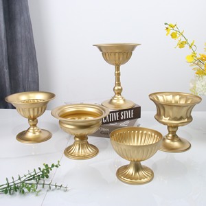 European Style Iron Gold Flower <b>Vase</b> With Handle Traditional Design Wedding Decoration Desktop Floor <b>Standing</b> <b>Vase</b> - Product Image 2