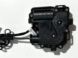 Cierre de Puerta Suave con Succión al Vacío, Automático, Eléctrico, para Serie 5 X3/X5 G30 G31 G38, Original OEM, <span class=keywords><strong>Precio</strong></span> de Fábrica - Product Image 4