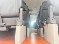 Minibus Hiace d'occasion à essence, manuel, conduite à droite, 13 places, excellent rapport qualité-prix, volume de ventes attractif, prix avantageux, norme Euro 3, navette
