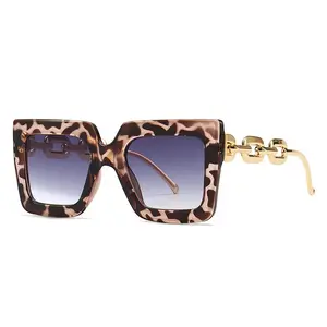 2023New Arrivals Fashion Retro Square Large Frame Metal Sunglasses Women's Popular Sunglasses Supplier