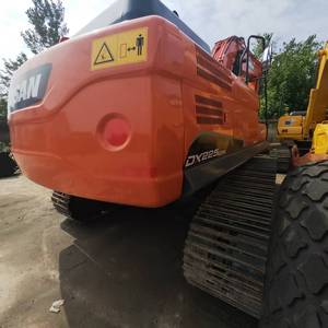 Doosan-Excavadoras Komatsu DX225 DX300, tamaño mediano, 22,5 toneladas, con motor Cummins y caja de cambios en buenas condiciones - Product Image 3