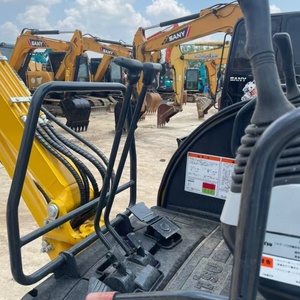 Mini-Excavatrice Hydraulique sur Chenilles d'Occasion Komatsu PC20MR, PC30MR, PC200, PC210, PC220, PC240, PC270, PC300, PC350, PC360 - Product Image 4