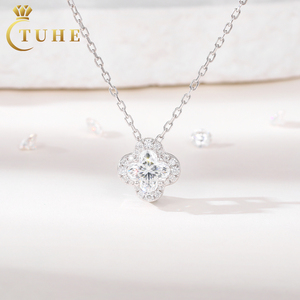 Collar con Colgante de Trébol de Cuatro Hojas con Incrustaciones de Diamantes Moissanite VVS, Chapado en Oro sobre Plata de Ley 925, para Hombre y Mujer - Product Image 1