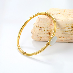 Pulsera ovalada de acero inoxidable con ojo de gato blanco para mujer, regalo de joyería con engaste de bisel - Product Image 1