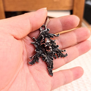 Colgante de calavera de acero inoxidable gótico retro para hombre, collar de Hip Hop con dije temático SP1115 - Product Image 1