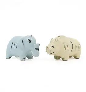 3d animal shaped pottery stoneware salt and pepper shaker Pepper with decal on glaze