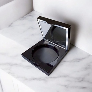 พาเลทอายแชโดว์พลาสติกแบบเบา - Product Image 1