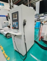 Centre d'usinage CNC 5 axes Tonsing pour le profilage du bois, machine à fabriquer des chaises en bois courbé, double broche, moteur 9,6 kW, prix compétitif