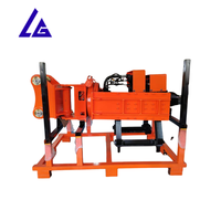 Vibro-marteau hydraulique à pince latérale, monté sur excavatrice, pour l'installation de palplanches – Vente directe usine