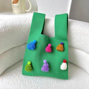 Nuovissimo sacchetto di caramelle per bambini di Natale in poliestere di grande capacità cappelli di natale 3D a maglia borsa leggera borse giornaliere - Product Image 1