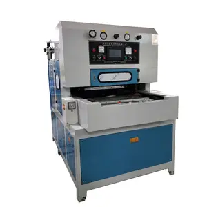 Fabrikanten Directe Trapsgewijze Schoenen Materiaal Glijtafel Automatische Hoogfrequente Zekering Machine Lederen Lasser Machine