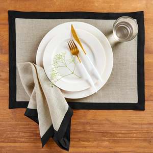 Napperons en lin bordés bicolores pour les acheteurs de restaurants dans les projets hôteliers - Product Image 1