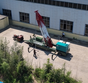 Torre di Telecomunicazione in Acciaio Antiruggine Montata su Rimorchio, Superficie Zincata a Caldo per Servizio di Segnalazione Stradale Rurale - Product Image 3