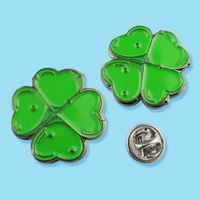 Collier personnalisé grenouilles de printemps feuille urbaine feuilles d'automne dessin animé Cactus fou plante feuille émail broches broche