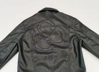 Veste en cuir PU noire personnalisée pour homme avec broderie de patch