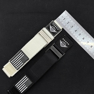 สายไนลอนยุทธวิธีที่ทนทานสำหรับนาฬิกาสปอร์ตขนาด 20 มม. สายไนลอนสำหรับผู้ชายพร้อมลายธงประดับดาว - Product Image 2