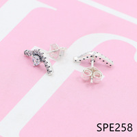 OMW8-Y Boucles d'oreilles vintage en métal, coquillage et étoile de mer exagérés, bijoux géométriques tendance pour femme, personnalité exquise et unique