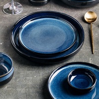 En Gros Pas Cher Glaçure Bleue de Haute Qualité Assiettes en Porcelaine Bols à Riz Services de Vaisselle Ronds en Céramique pour Restaurant