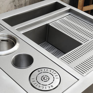 محطة تشغيل مخصصة لبار القهوة من الفولاذ المقاوم للصدأ من لانكسين، طاولة كوكتيل مربعة مخصصة - Product Image 5