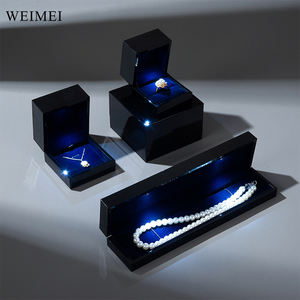 Weimei กล่องเครื่องประดับพร้อมไฟ LED, กล่องเครื่องประดับพร้อมจี้สร้อยคอต่างหูหนัง - Product Image 1