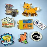 Fabricant expert de badges en émail personnalisés avec logo peint, badges métalliques personnalisés, style antique et moderne, pour chapeaux d'école, clubs, uniformes et collections