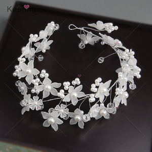 Nouvelle Décoration Strass 3d Fleur Applique Avec Perles Décoratif <span class=keywords><strong>Métallique</strong></span> Applique Bande <span class=keywords><strong>De</strong></span> Cheveux <span class=keywords><strong>De</strong></span> Mariée pour La WHD-107 <span class=keywords><strong>De</strong></span> Mariage - Product Image 1